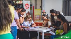 Madres gestantes recibieron bonos de productos saludables para el sano crecimiento de los recién nacidos./ Foto cortesía: La Opinión.