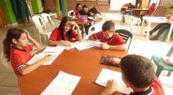 Más de 100 estudiantes de diferentes grados participaron en este proceso. /Fotos: Cortesía / La Opinión