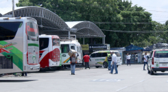 Autorizan vía alterna por bloqueos entre Bucaramanga y Pamplona.