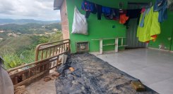 Moradores del barrio Polaco II temen una tragedia ante el movimiento de tierra hace tres años y no aparecen los responsables.
