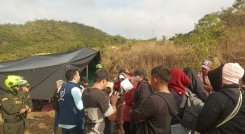 Desplazados de la violencia invaden predios de la Normal Superior de Ocaña.