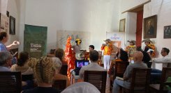 Una estrategia para mantener viva la memoria de los pueblos es a través de los mitos y las leyendas.