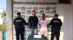 Asesinos. 
