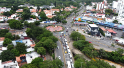 Congestión vehicular, glorieta de Pinar del Río.