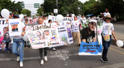 Familiares de detenidos en Venezuela exigen su liberación. 