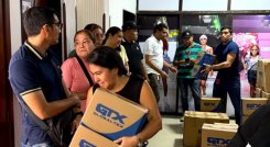 la Alcaldía de Cúcuta, a través de la Oficina de Emprendimiento y Acceso al Crédito – Banco del Progreso, entregó 500 motores ahorradores de energía