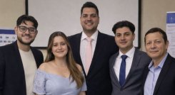 Estudiantes ingeniería multimedia