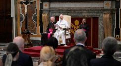 El papa León XIV pide “desarmar” la tecnología para que no gobierne a la humanidad
