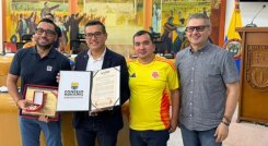 Oliverio Castellanos, con 14 años en el Concejo, fue despedido ayer por sus colegas./Foto: cortesía