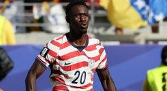 Folarin Balogun, delantero de la selección estadounidense jugará los octavos de final con su selección.