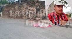  El cuerpo del adolescente quedó sobre la calle 24, luego de ser atacado a disparos. / Foto: cortesía