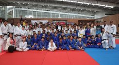 En Bogotá, el nuevo semillero del judo colombiano vivió una jornada de aprendizaje junto a la medallista olímpica Yuri Alvear.