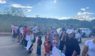 Protesta padres de familia