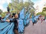 Muestras de las comparsas que desfilarán el viernes se observaron ayer en la lectura del bando/Foto Carlos Ramírez/La Opinión