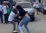 PAREJA PELEANDO EN BUCARAMANGA