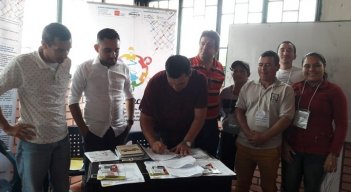 El proyecto contemplaba crear tres redes, pero en esta primera fase nacieron cuatro: víctimas, mujeres, productores rurales y jóvenes. / Foto archivo La Opinión