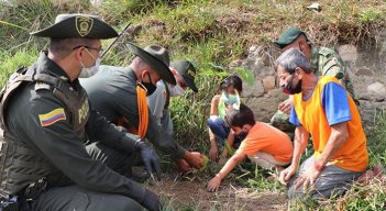 En el sector también se lleva a cabo la construcción de un muro de contención y la reposición de las redes sanitarias. /Cortesía/ La Opinión 