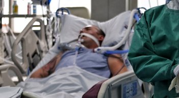 Se propone utilizar las células madre como tratamiento para normalizar el intercambio de gases y reducir los edemas pulmonares que se presentan por la COVID-19. / Foto: Colprensa