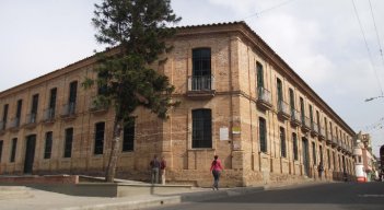 Laura Cáceres, secretaria de Educación departamental,  apartó al rector Luis Alfredo Moreno Bonilla del colegio José Eusebio Caro 