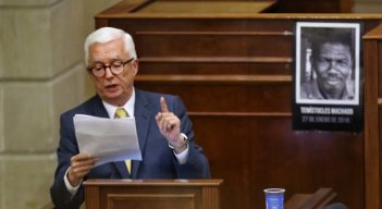 El senador Robledo asegura que seguirá trabajando por sus convicciones en el lugar que considere deba hacerlo./ Foto: Archivo