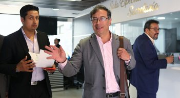 Senador, Gustavo Petro.