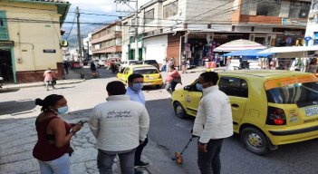 Los vendedores estacionarios consultados indicaron que acatarán las medidas de la alcaldía. / Foto: Cortesía La Opinión
