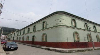 El colegio fue fundado el 24 de febrero de 1883. / Foto: Roberto Ospino/ La Opinión