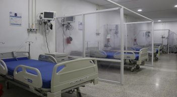 La ocupación ha subido al 90 por ciento en urgencias respiratorias y estamos haciendo lo humanamente posible para la atención. /La Opinión.