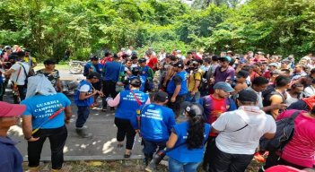 Manifestantes dieron paso a comitiva que llevaba indemnizaciones para Ocaña y el Catatumbo./Foto: archivo
