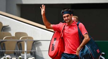 Roger Federer tenista suizo no va más en el Roland Garros
