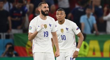 Francia jugará los octavos de la Eurocopa contra Suiza. 