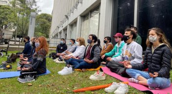  'Movimiento' encontró en la meditación una herramienta eficaz para transformar el entorno y la cultura. / Foto: Cortesía