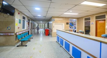En la UCI se registra un porcentaje del 100 por ciento de ocupación, por lo que se mantiene la alerta roja hospitalaria. / Cortesía/ La Opinión 