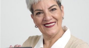 Mary Vivas es la autora del libro