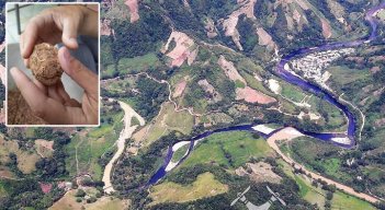 El Ejército revisan las coordenadas para el inicio de los ensayos desde el Batallón de Infantería Número 15 Santander pasando por la ribera del río Algodonal y llegando hasta la zona del Catatumbo. / Fotos: Cortesía