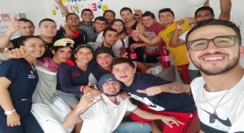 Internos del Centro de rehabilitación ‘Mi Renacer’, expresan la inconformidad con el tratamiento y la alimentación. En común acuerdo con el personero abandonan el hogar y se vuelven a las casas de los padres.