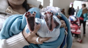 De enero del 2015 al 31 de marzo del 2021 se han beneficiado 52.693 menores de edad nacidos en Colombia en riesgo de apatridia. 