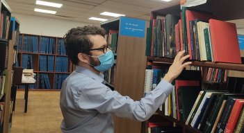 ¡Vamos a leer! Hay dos millones de libros disponibles./Foto: La Opinión