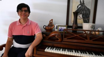 Viajeros en el Tiempo es un esfuerzo por presentar contenido diverso, multicultural e interdisciplinar a una audiencia cada vez más interesada en buscar medios alternativos de educación, según su fundador Guillermo Labrador Morales. / Foto: Jorge Gutiérrez