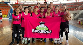 El equipo Sub-13 femenino de Baqueros se coronó campeón de la Copa Nacional de Clubes.