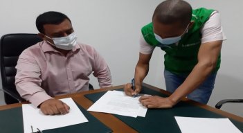 El economista, Víctor Augusto Pedraza López, magister en administración de empresas y especialista en Gerencia Financiera asume las riendas del hospital regional Emiro Quintero Cañizares de Ocaña.