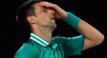 Djokovic abandona Australia tras perder la batalla legal contra su expulsión