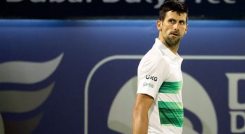 Novak Dkojovic en torneo de Dubái.
