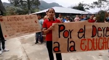 estudiantes del colegio del corregimiento Luis Vero protestan por la falta de profesores./Foto cortesía