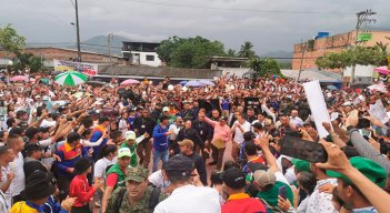 El presidente Gustavo Petro aterrizó en El Tarra 