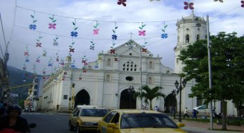 Increíble, en Ocaña aún se adeuda el alumbrado navideño del año 2011. El municipio obligado a pagar e iniciar una acción de repetición en contra del alcalde que cometió el error administrativo.