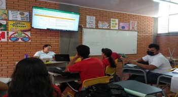 FLIC académica con experiencias significativas