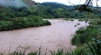 Encendidas se encuentran las alarmas ante las grandes precipitaciones de los últimos días. Los alcaldes han declarado la calamidad pública para atender a los damnificados.