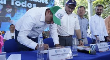 El gobernador del Norte de Santander, Silvano Serrano, inspeccionó obras de interés social y anunció recursos para el progreso y bienestar de las distintas comunidades.