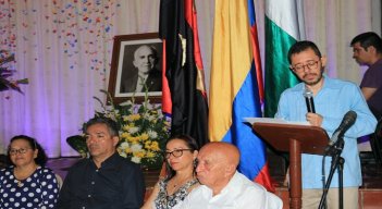 La vida y obra del escritor carmelitano Enrique Pardo Farelo quedó inmortalizado a través de un sello postal.